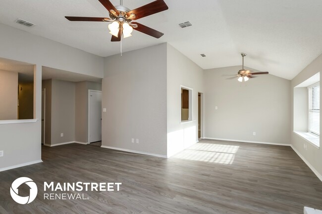 Photo - 7401 Aberdeen Dr