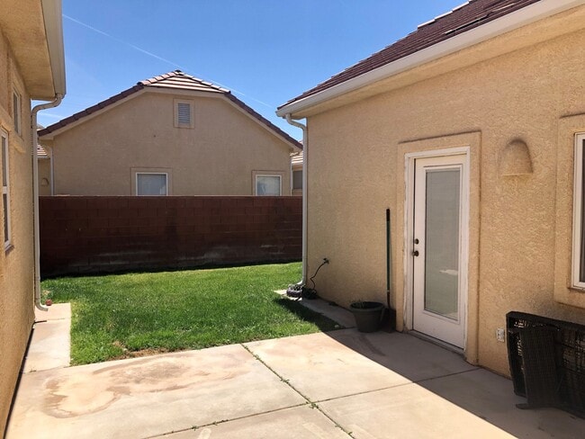 Photo - Townhome in Sky Ridge