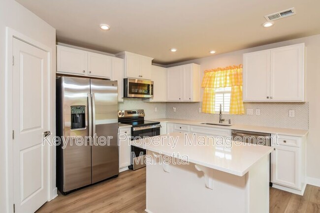 Photo - 185 Oakleigh Dr