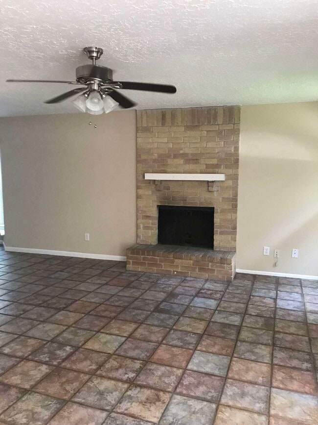 Photo - 23238 Wintergate Dr