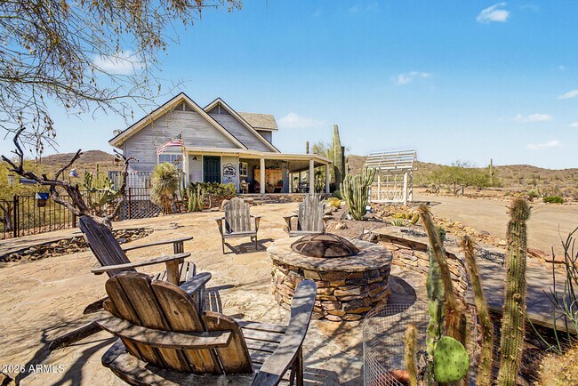 1935 E Tanya Rd