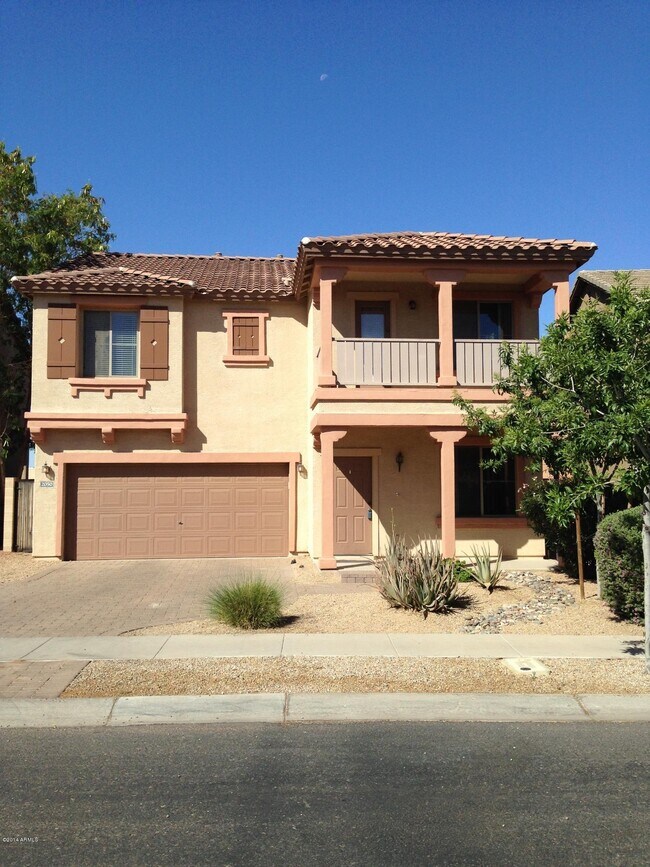 Photo - 2050 S Falcon Dr