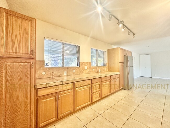 Photo - 8338 E Julia St