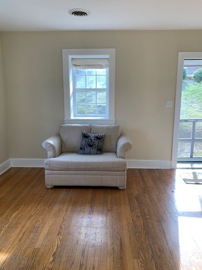 Photo - 501 Lime Kiln Rd Unit Guest Cottage