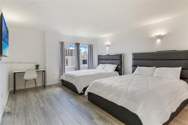 Photo - 200 178th Dr Unidad 606