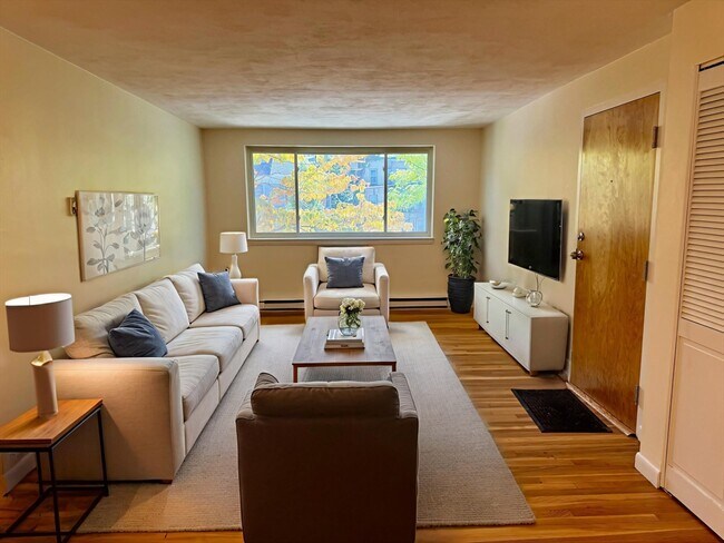 39 Englewood Ave Unit 12