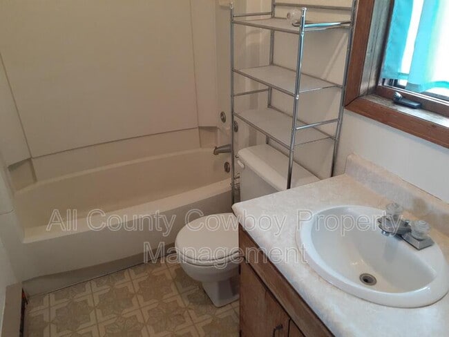 Photo - 4631 E Oriole Ln Unit #3