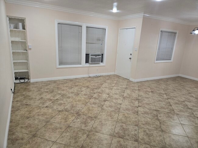 Photo - 1645 W Wisteria Pl