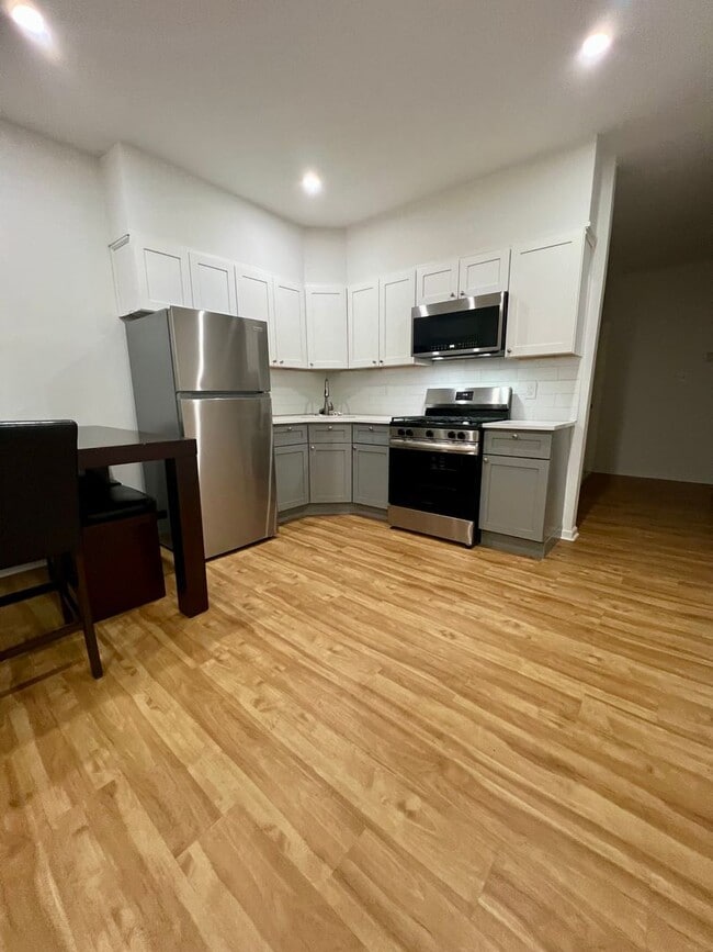 Photo - Newly Renovated 2-Bedroom Apartment in Hunting Park! PHA ACCEPTED! Unidad 1