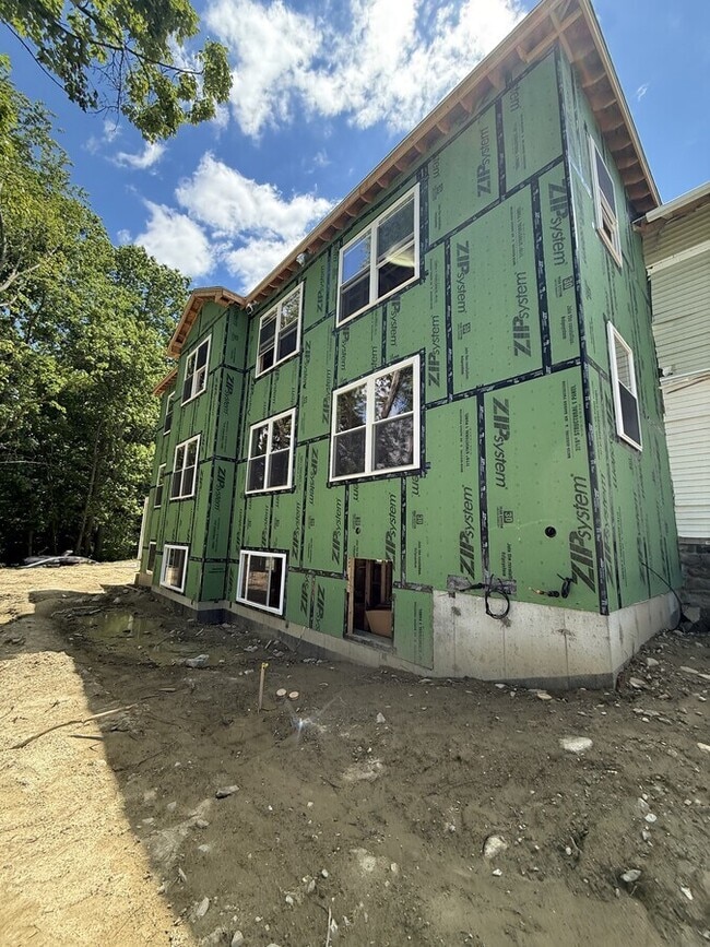 Building Photo - 85 Boston Ave Unit 3R