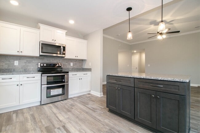 Photo - 1080 Harrison Way