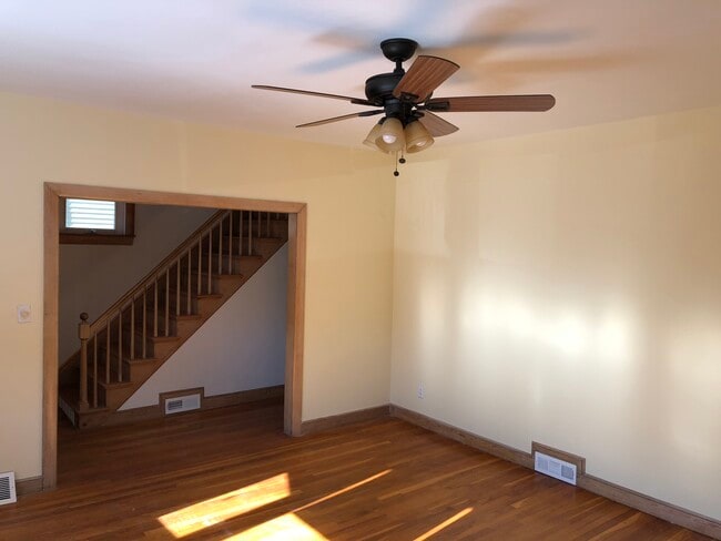 Photo - 131 Rindge Ave Unidad Rindge Ave