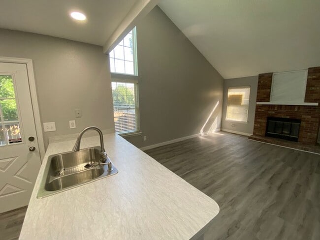 Photo - 2 Bedroom in Pebble Brook North