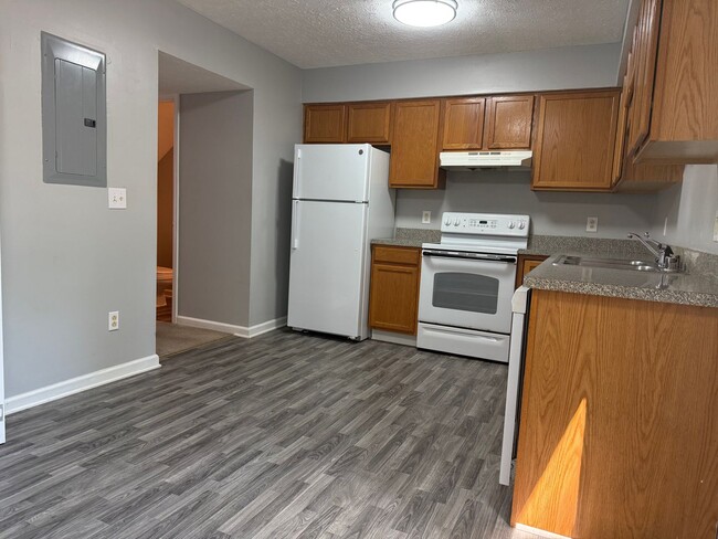 Photo - 238 E Green St Unit 2