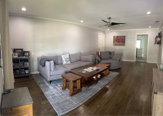 Photo - 4516 Pershing Ave