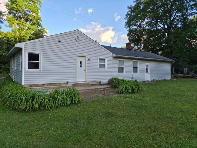 Photo - Charming 3 bed 1 Bath