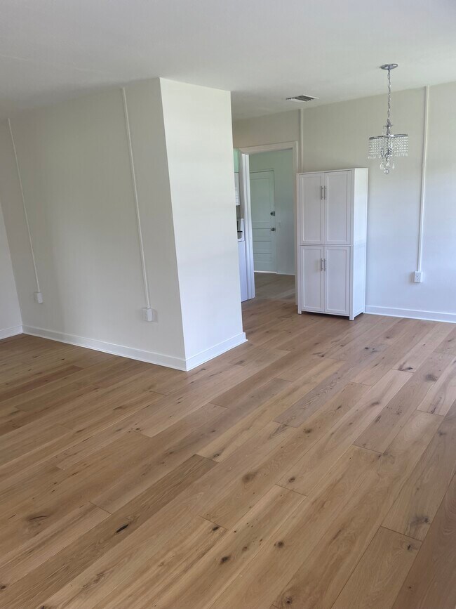 Photo - 1442 Olmeda Way