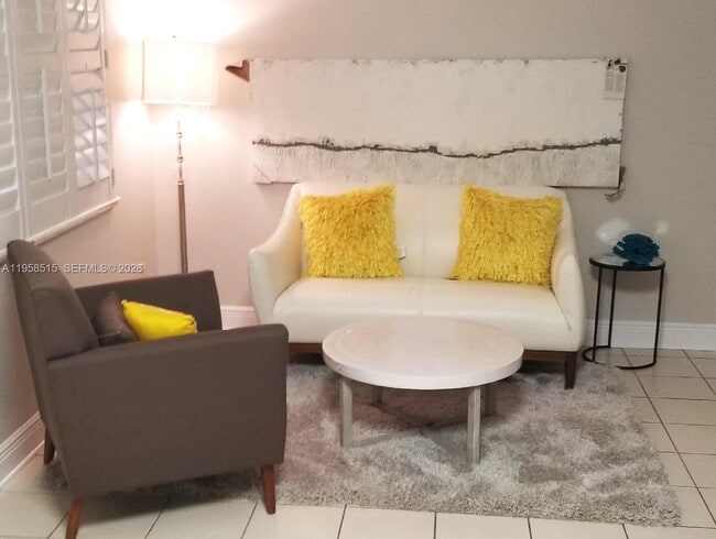 Photo - 333 SE Martin Ave Unidad 3-1