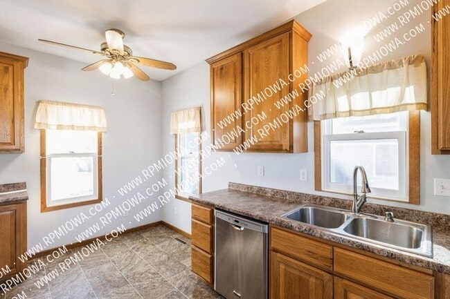 Photo - 217 N Vine St