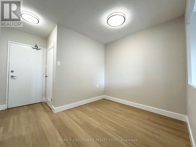 Photo - 101 Millside Dr