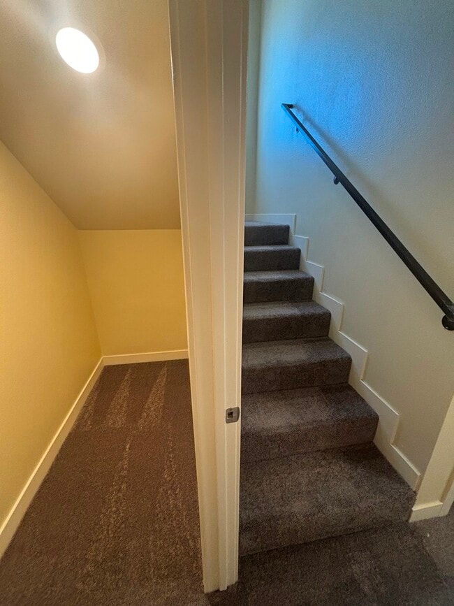 Photo - 347 E 107th St