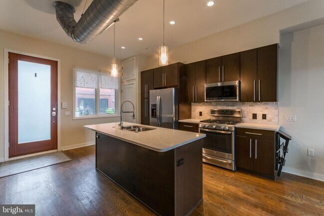 Photo - 1247 E Columbia Ave Unit 29