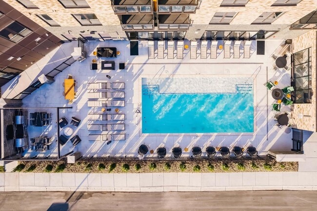 Photo - Darby at Briarcliff