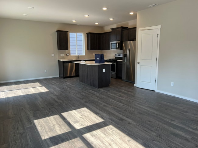 Photo - 1126 SW Sedge St