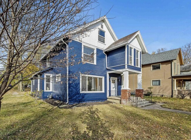 Photo - 316 W Creighton Ave