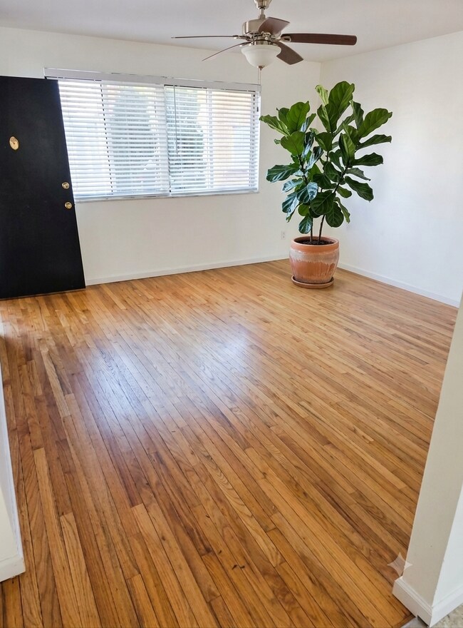 Photo - 7711 Circle Dr Unit D