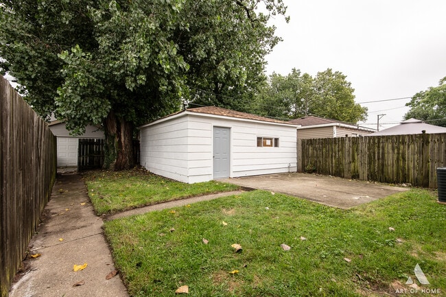 Photo - 7649 S Paxton Ave