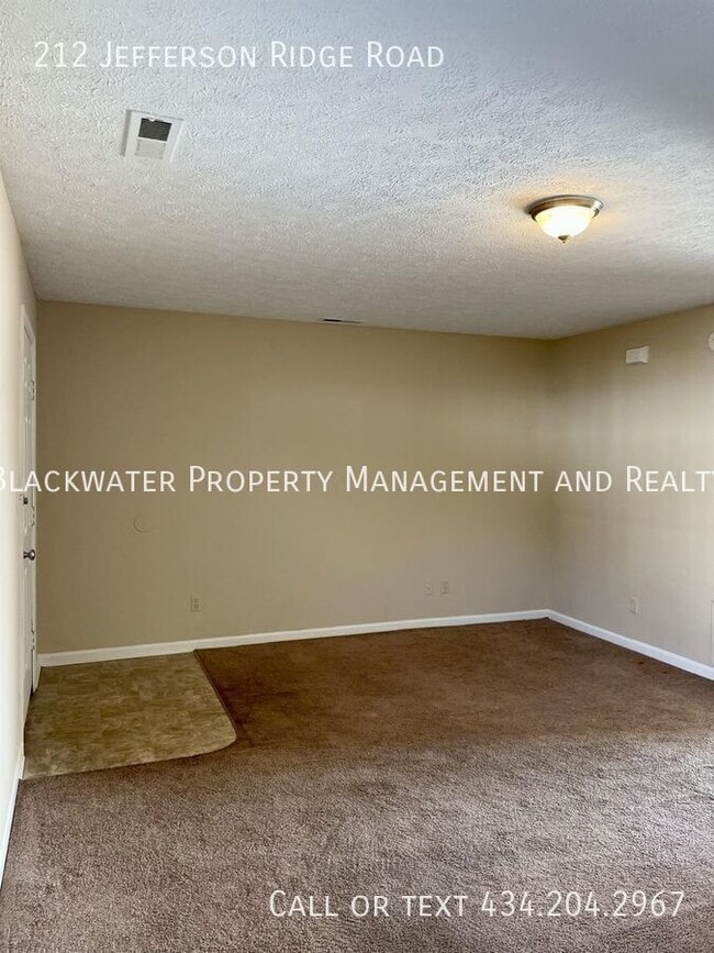 Photo - 212 Jefferson Ridge Rd