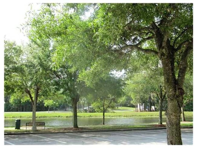 Photo - 619 Front St