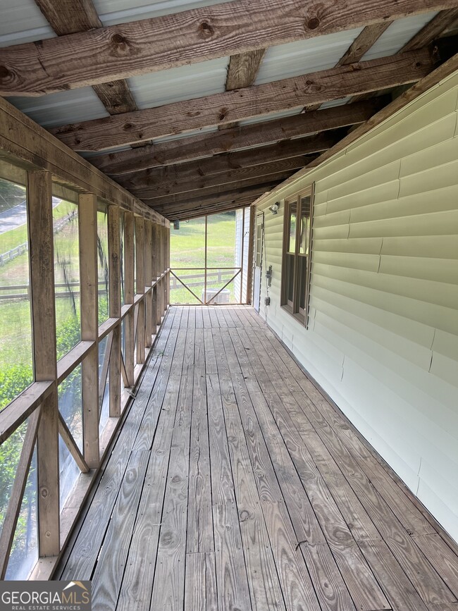 Photo - 844 Shorewood Cir