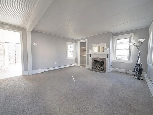 144 Crescent St