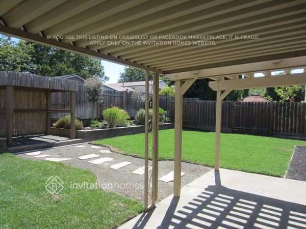 Photo - 160 Lakehurst Dr