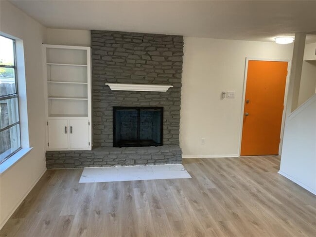 Photo - 1800 Wagon Gap Dr