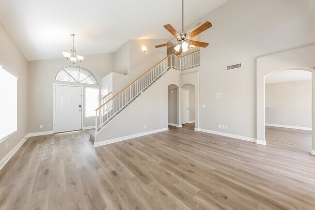 Photo - 19 S Tiago Dr