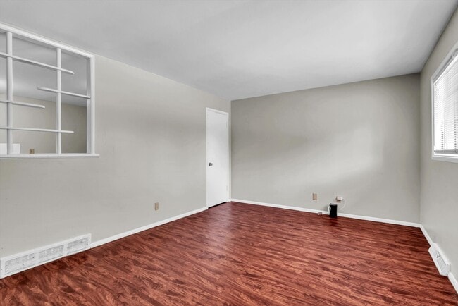 1208 Congress Ave