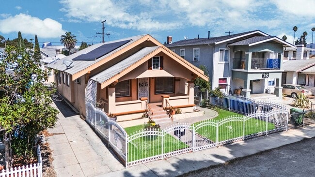 Photo - 625 W 41st Dr