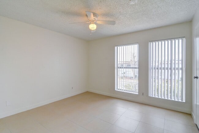 Building Photo - 2981 Country Manor Ln Rental