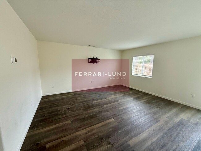 Photo - ?? HOME in Lemmon Valley Community - Kay DeAlba Property!! ??