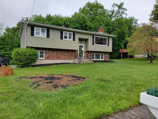Photo - 7 Forestdale Ave House