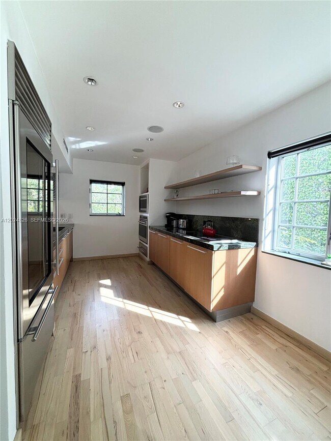 Photo - 1520 Michigan Ave Unidad 1
