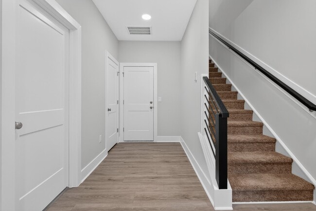 Photo - 2405 Adrift Rd