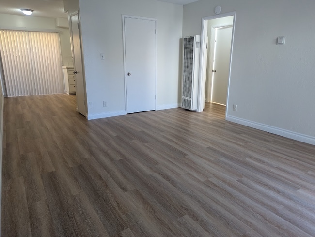 Photo - 216 Melrose Dr