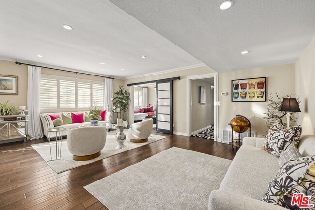 Photo - 10645 Wilshire Blvd Unidad 402