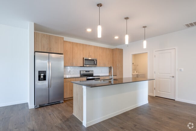 3BR, 2BA - 1,396SF