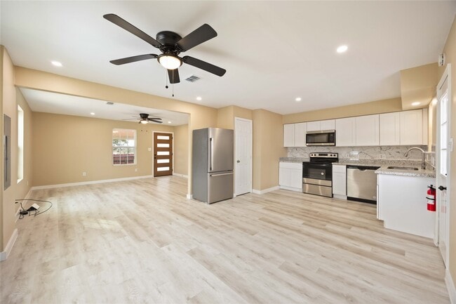 Photo - 3001 FM 360 Rd