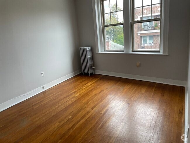 Building Photo - 90 Bynner St Unit 1 Rental